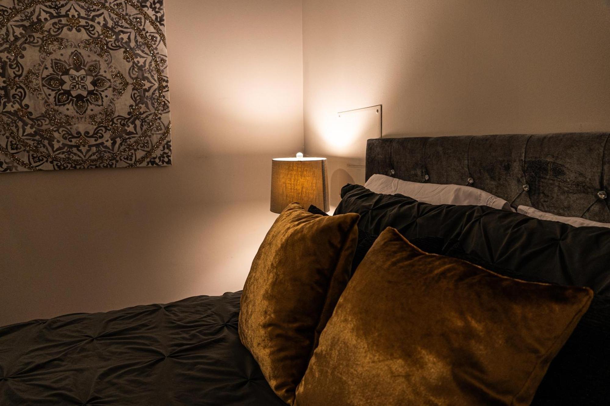 Luxery Stay Chicago - Themed Units! Close To Downtown, Mccormick Place & Wintrust Arena Bagian luar foto