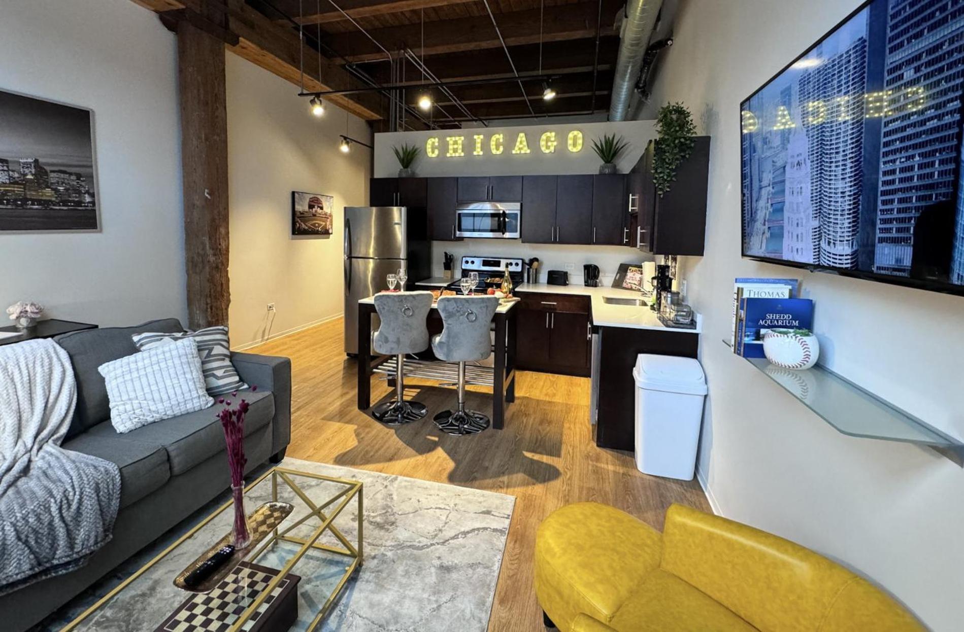 Luxery Stay Chicago - Themed Units! Close To Downtown, Mccormick Place & Wintrust Arena Bagian luar foto