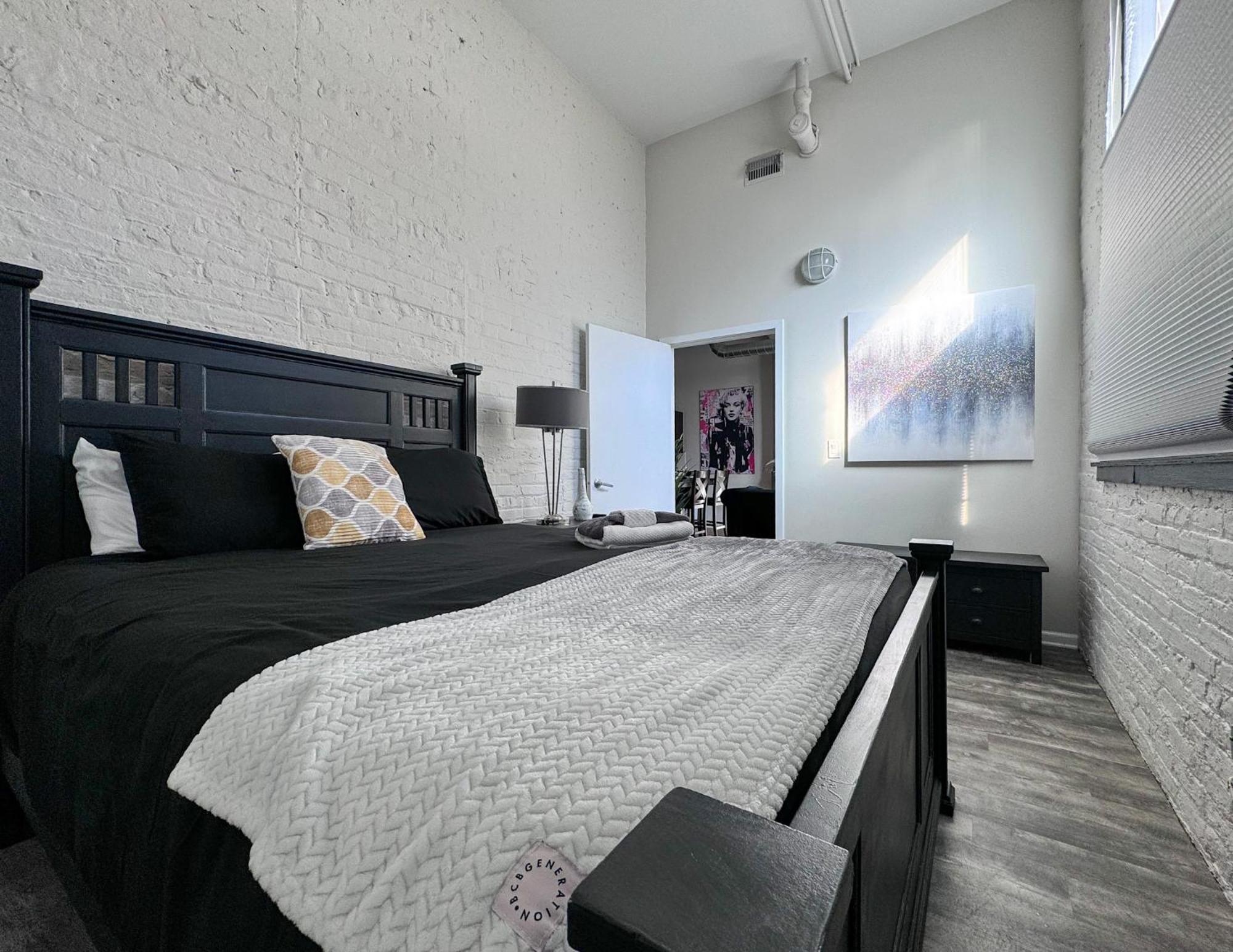 Luxery Stay Chicago - Themed Units! Close To Downtown, Mccormick Place & Wintrust Arena Bagian luar foto